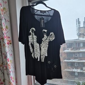 Stretchy Black Graphic Shirt Shiny Rhinestones Pocket Size S/M